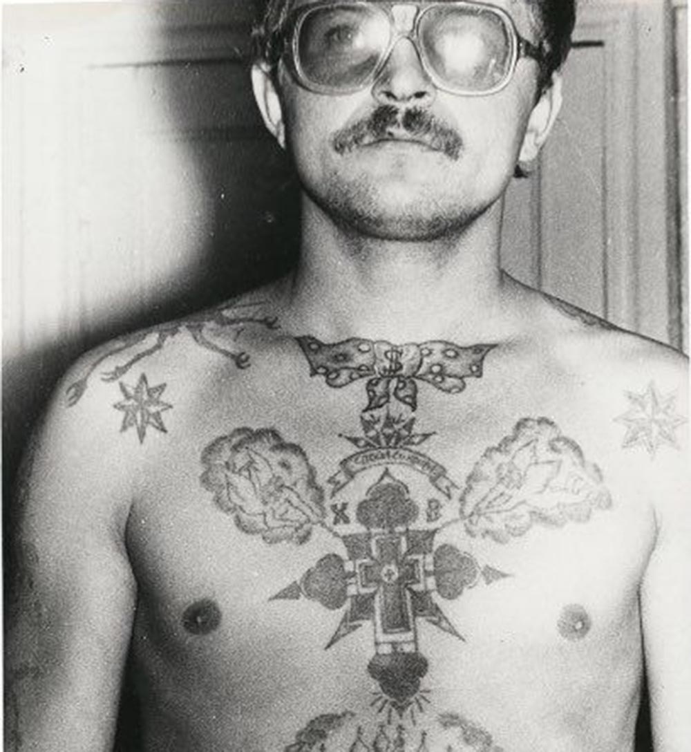 Rare photographs from coded world of Russian criminal